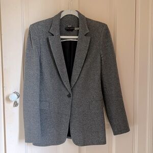 Like NEW Alicia + Olivia Grey Blazer Size 10.